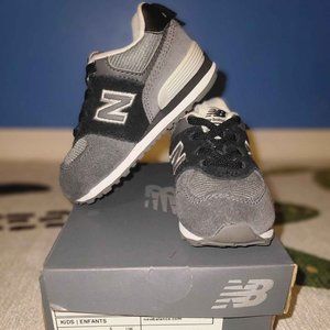 Boys Toddler New Balance 574 Black/Castlerock 5.5 Medium